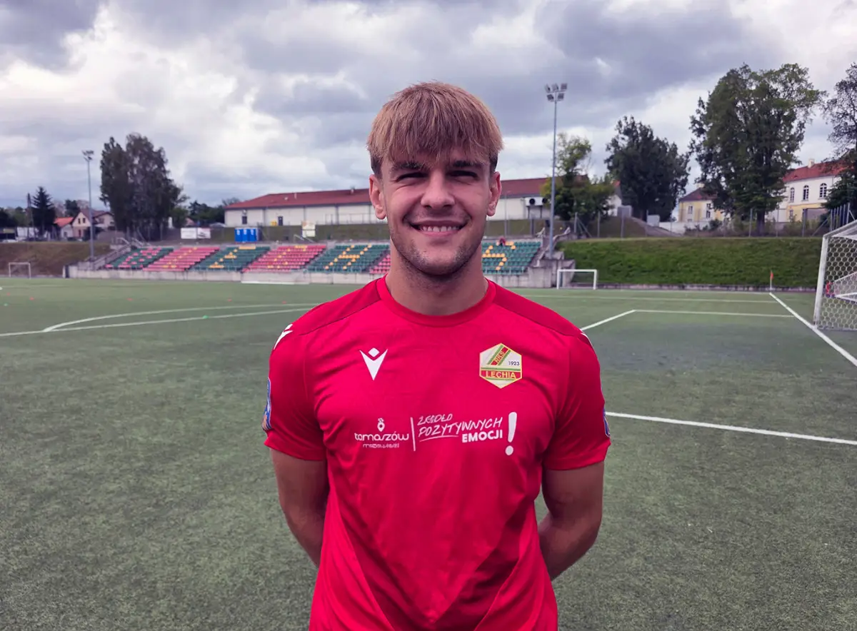 Kacper Popławski dołącza do Lechii Tomaszów Mazowiecki