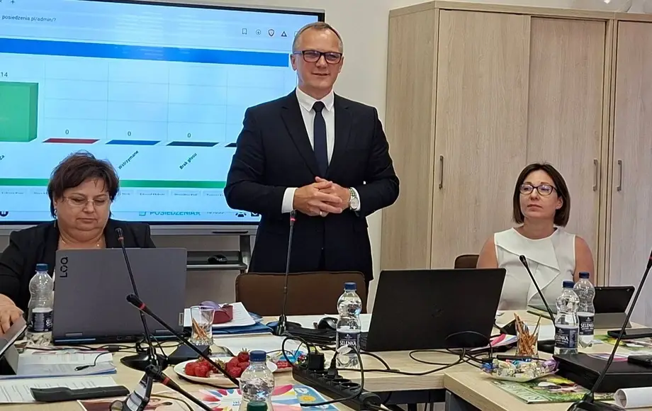 Jednogłośne wotum zaufania i absolutorium dla wójta Gminy Tomaszów Mazowiecki